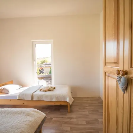 Apartment Emka *